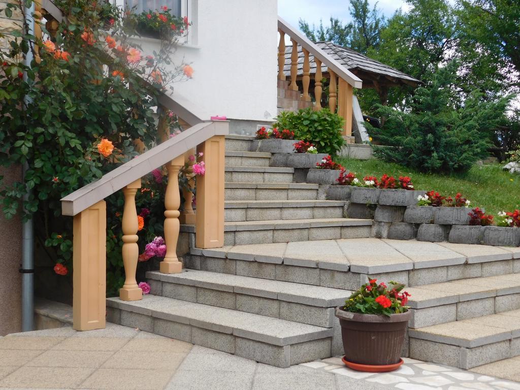 Guesthouse Sara Grabovac  Εξωτερικό φωτογραφία